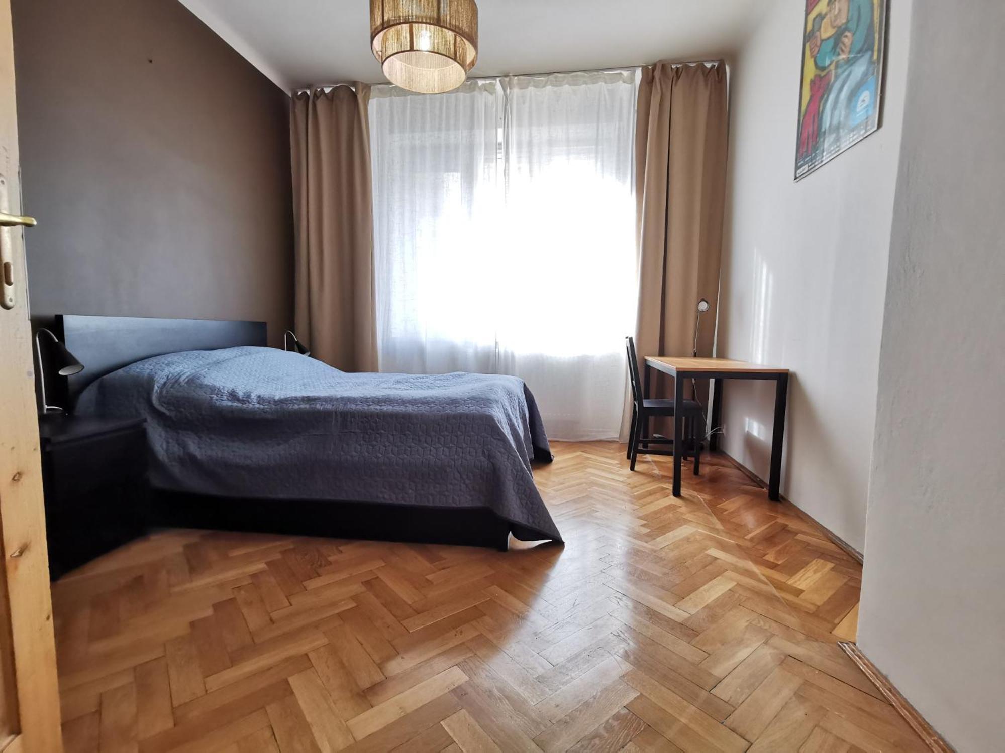 Cozy Spacious Apartment With Balcony クラクフ エクステリア 写真