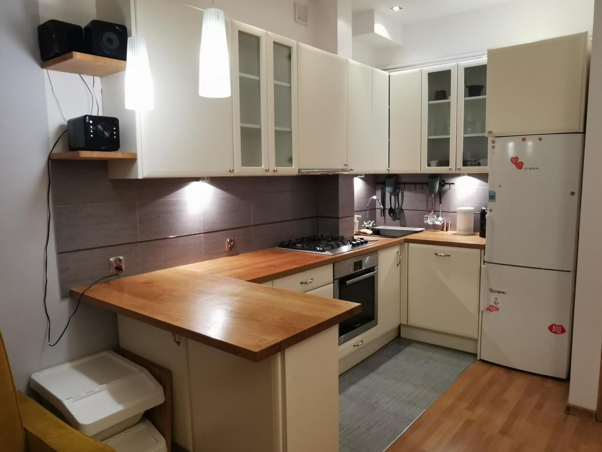 Cozy Spacious Apartment With Balcony クラクフ エクステリア 写真