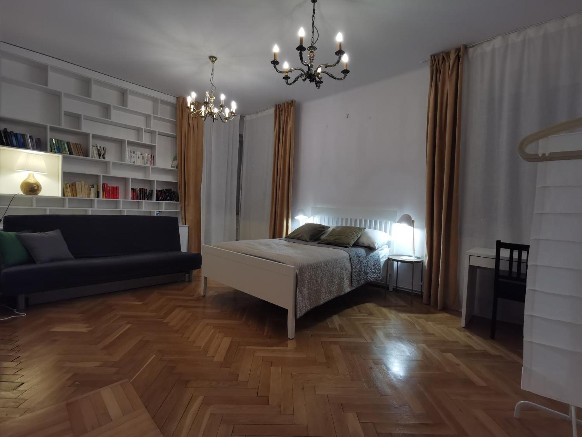 Cozy Spacious Apartment With Balcony クラクフ エクステリア 写真