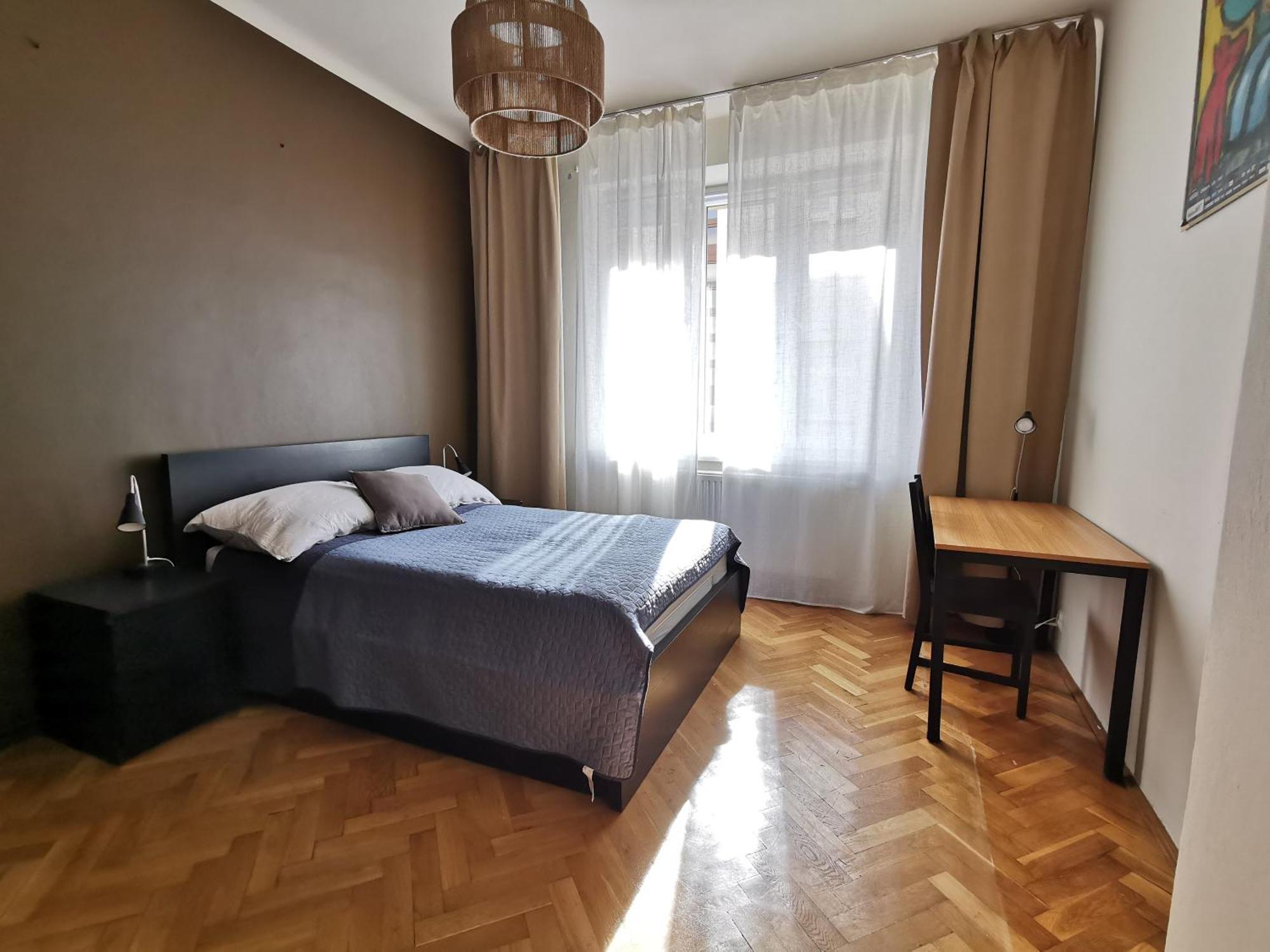 Cozy Spacious Apartment With Balcony クラクフ エクステリア 写真
