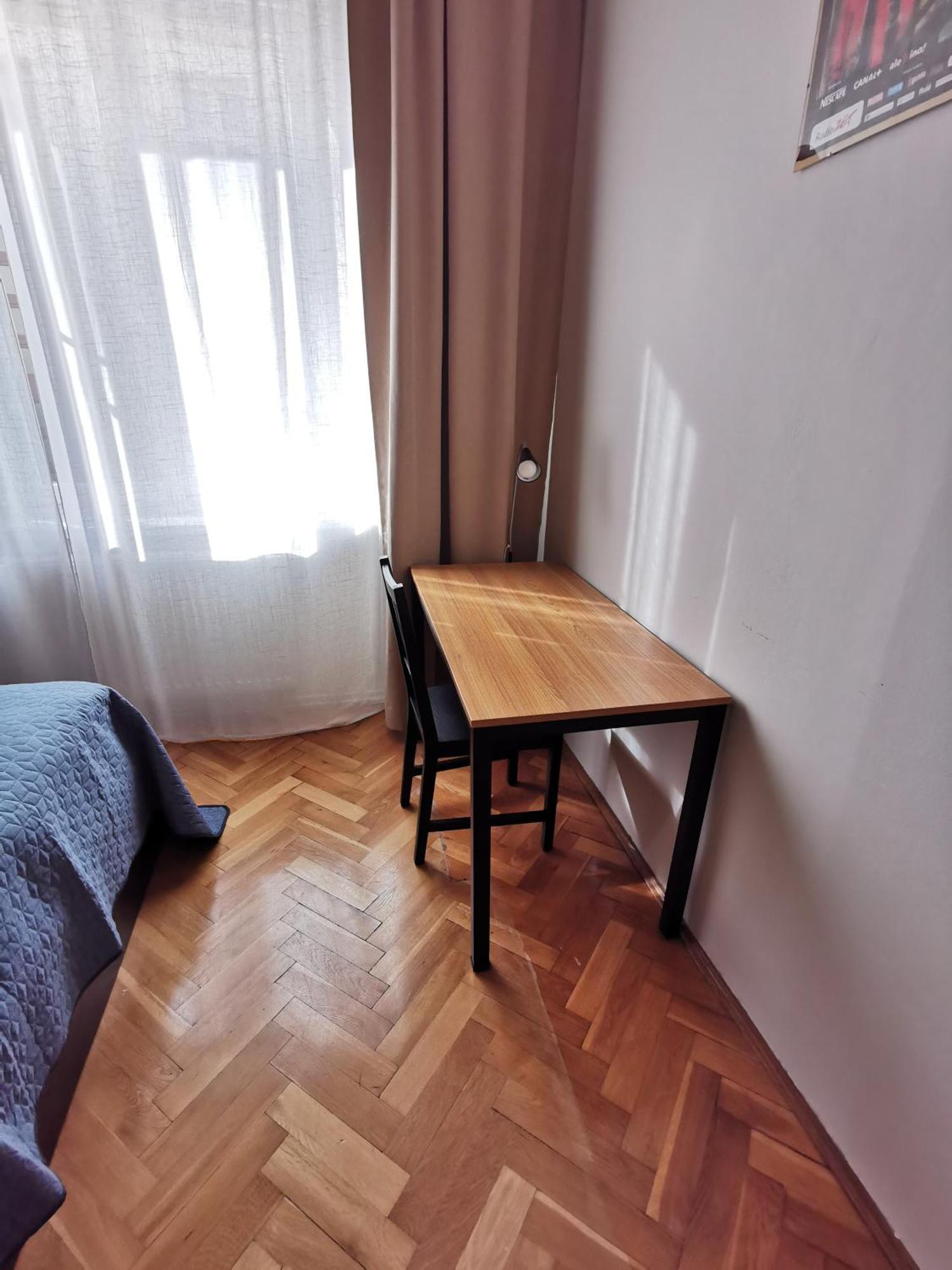 Cozy Spacious Apartment With Balcony クラクフ エクステリア 写真