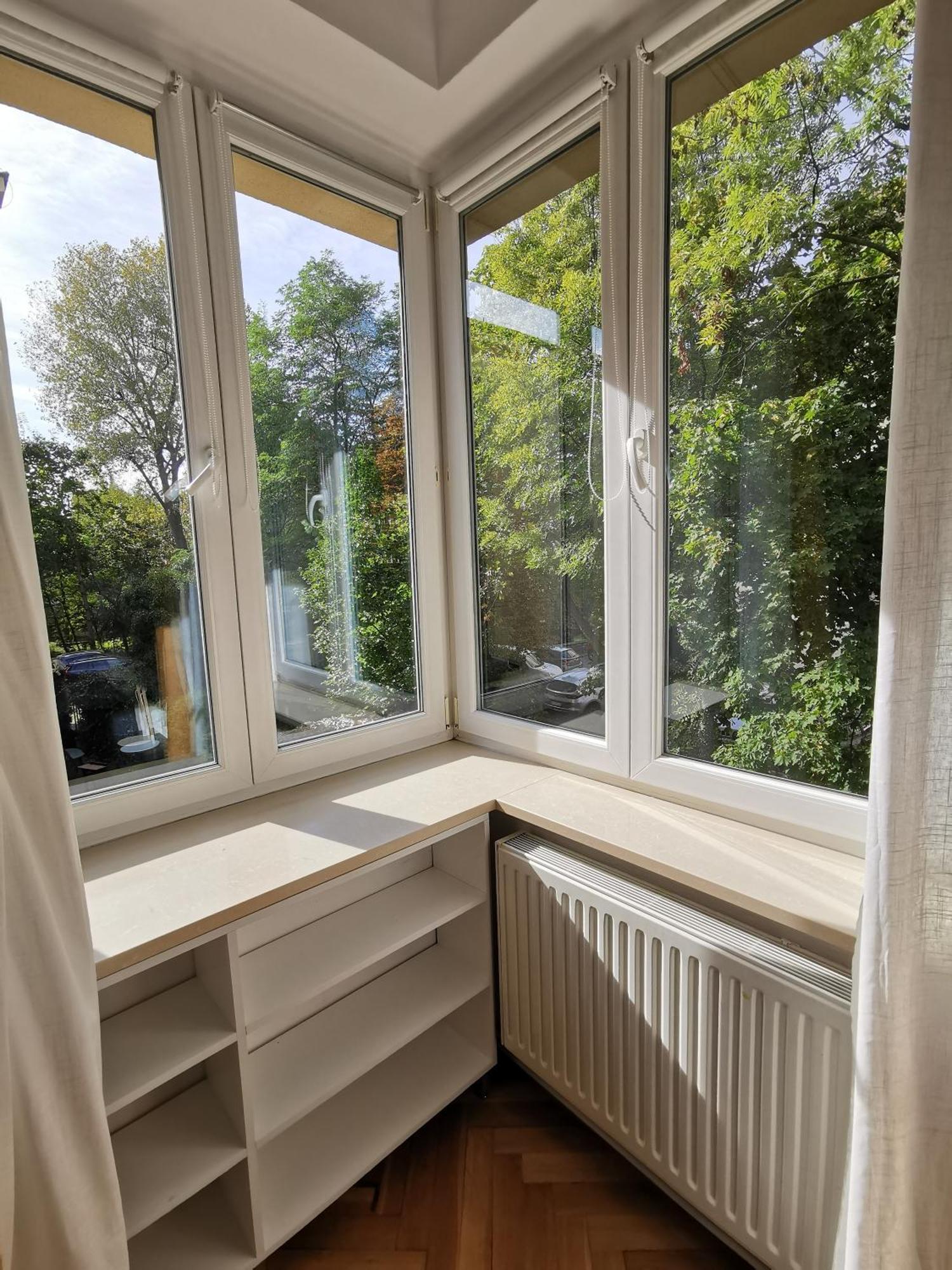 Cozy Spacious Apartment With Balcony クラクフ エクステリア 写真